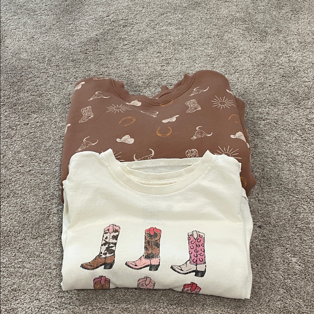 Sweatshirt & tee bundle